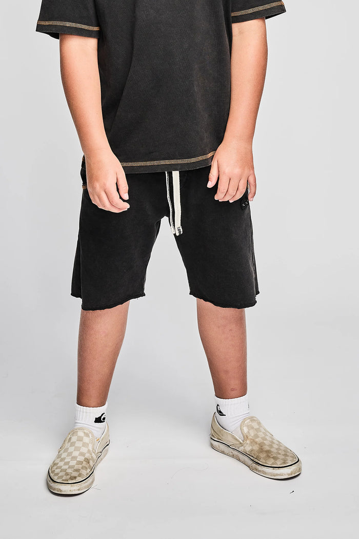 MNSTRKIDS- NEWFAVE SHORT (washed black)