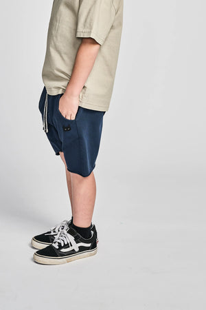 munstrkids- SLACKENOFF SHORT (washed DK denim)