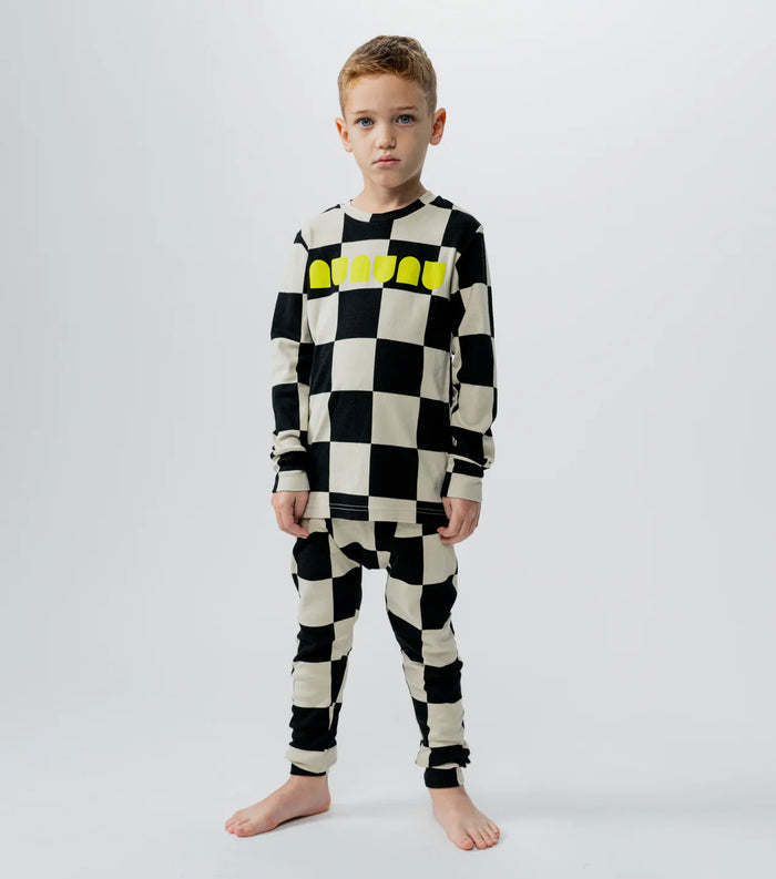 nununu- Checkmate Loungewear (smokey natural)